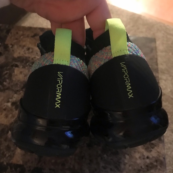 Nike - Picture 5 of 6